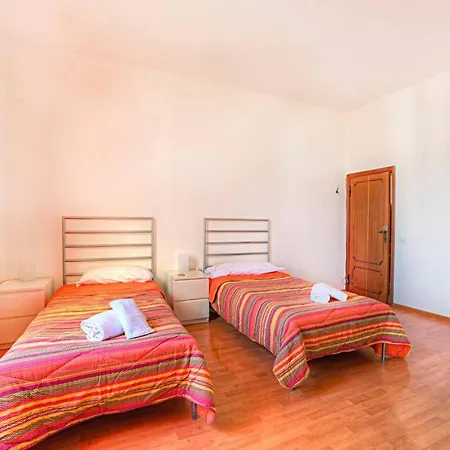 Ravacciano House Apartman *